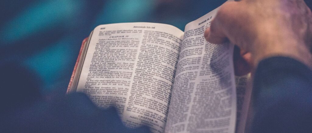 HeaderPhoto-BlogPost-bible2-scaled